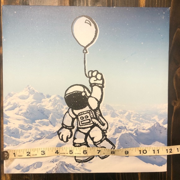 12"x12" Astronaut with A Balloon Dreaming Canvas Pic - Picture 2 of 3